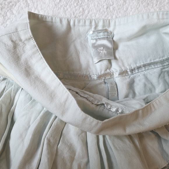 Abercrombie Extremely Rare Vintage Light Blue Pleated Mini Skirt - Picture 3 of 5